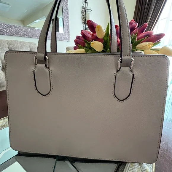 Kate Spade Light Pink Satchel like new - Picture 7 of 12